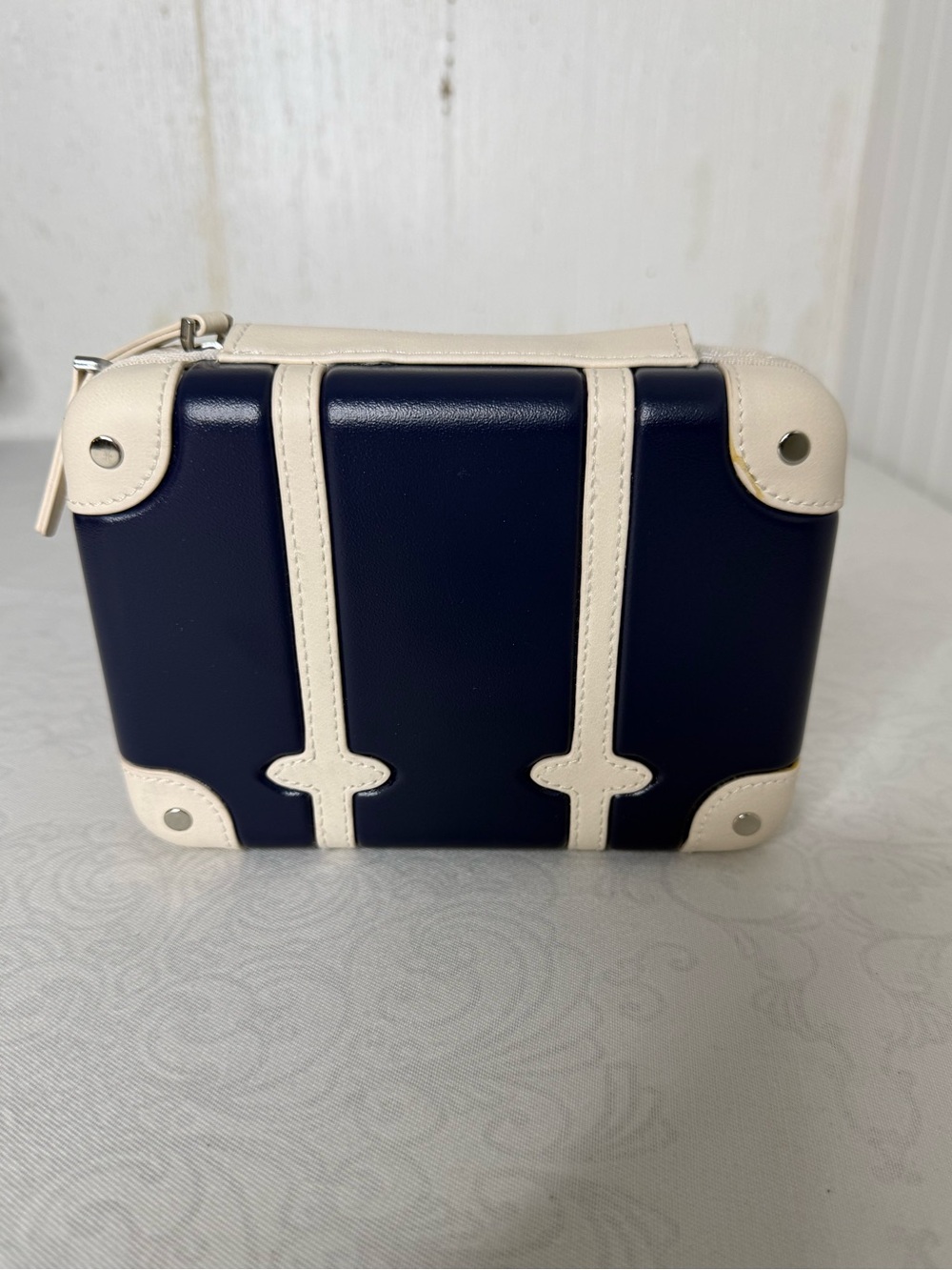 Globe Trotter x ANA First Class Travel Amenity Kit Navy off White Suitcase